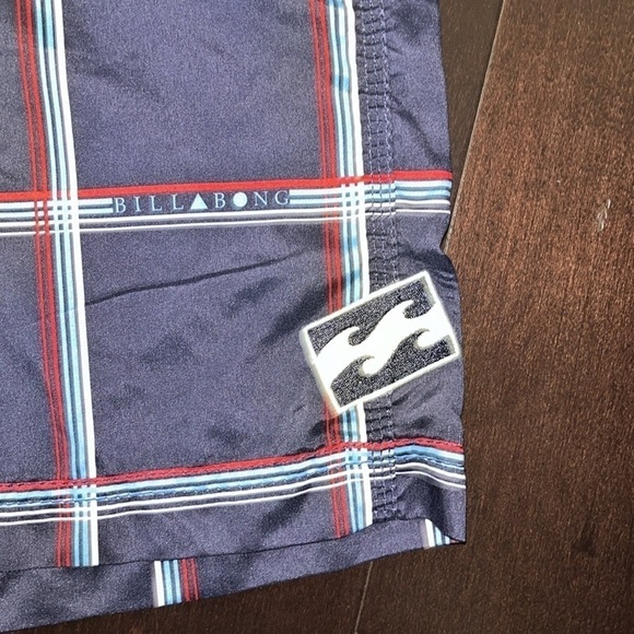 Billabong Retro Surf Men's board shorts 32 inch waist Blue Plaid - Picture 4 of 8